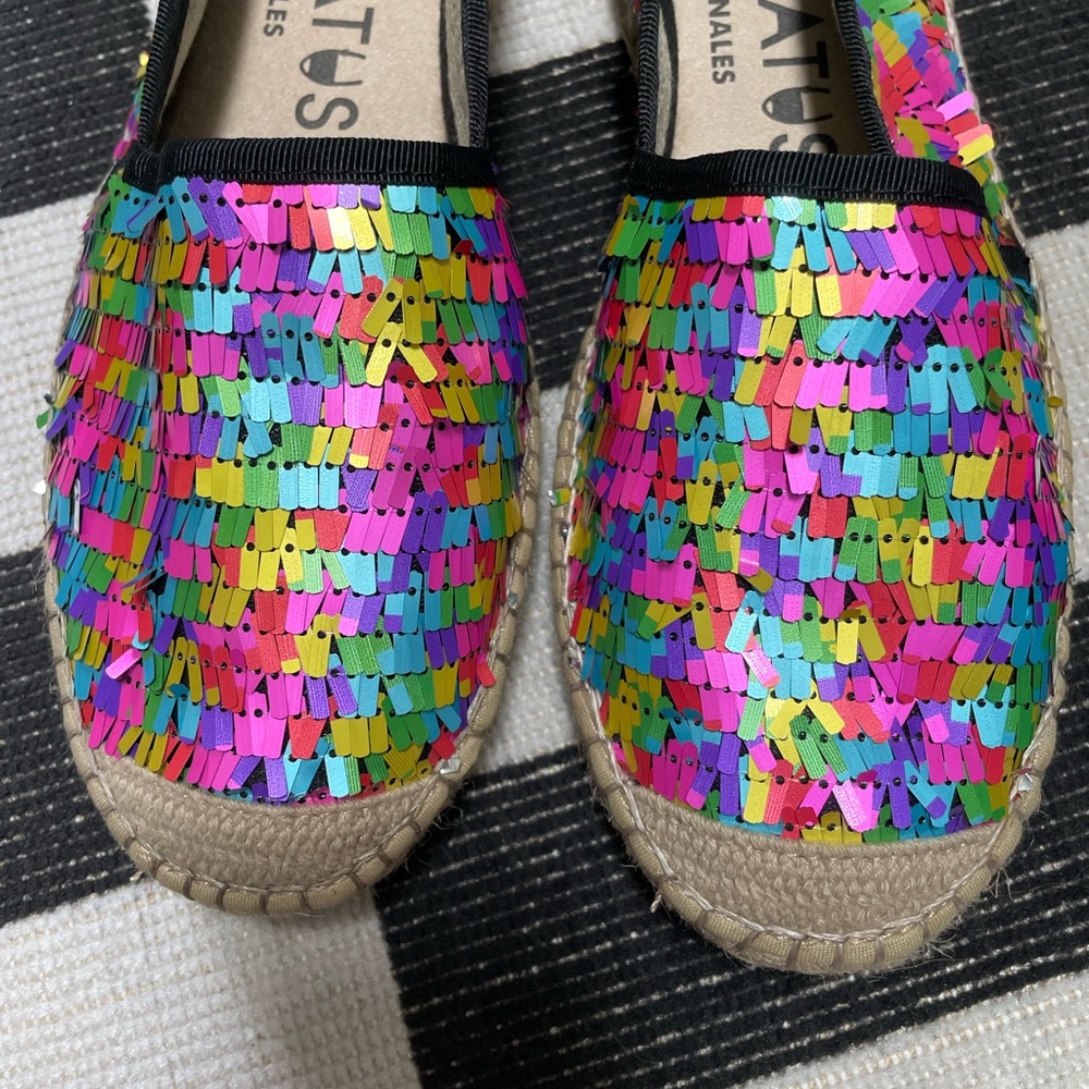 🎉 Brand New Alpargatus Piñata Sequined Rainbow Espadrilles 🎉 - Picture 8 of 12